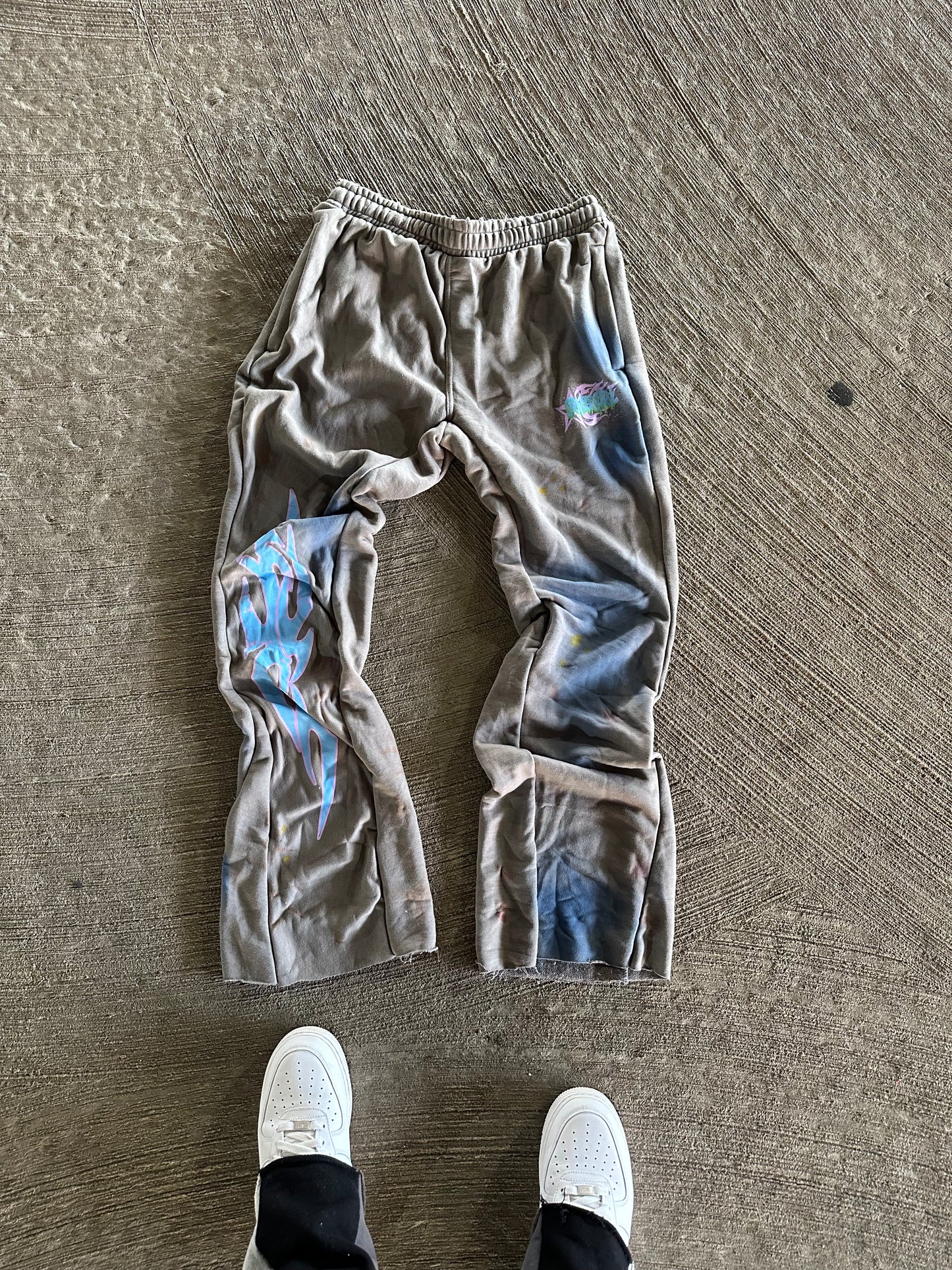 FLAMERZ SOS SWEATPANTS