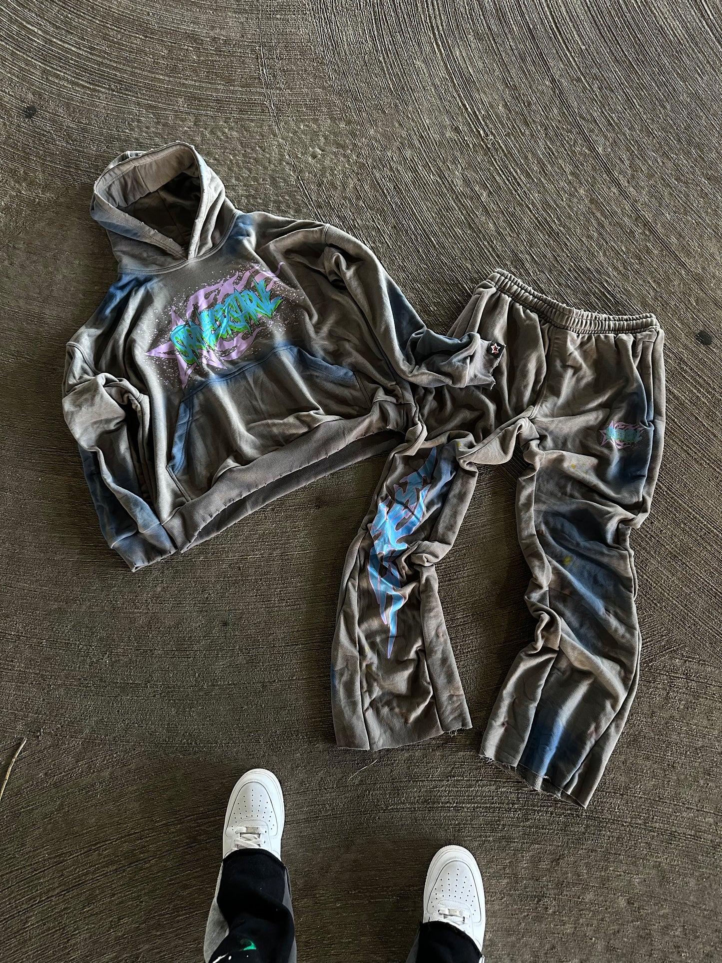 FLAMERZ SOS SWEATPANTS