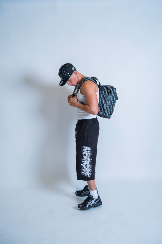 “STRIVERS” Graffiti 3/4 Shorts-BLACK