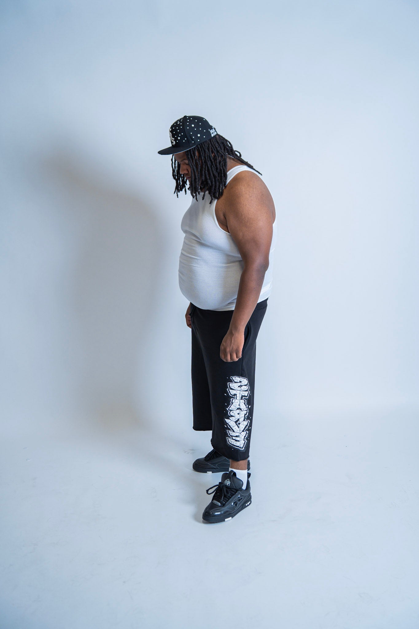 “STRIVERS” Graffiti 3/4 Shorts-BLACK
